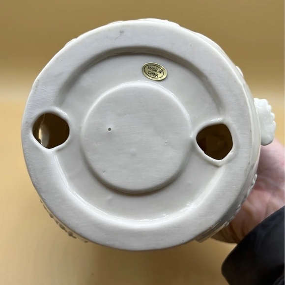 Living Home Christmas Porcelain Snowman Tealight Holder - Picture 5 of 12